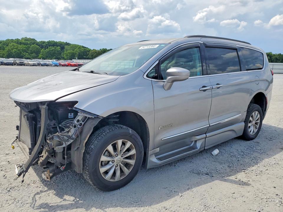 54713366 :رقم المزاد ، 2C4RC1BG5HR535650 vin ، 2017 Chrysler Pacifica مزاد بيع