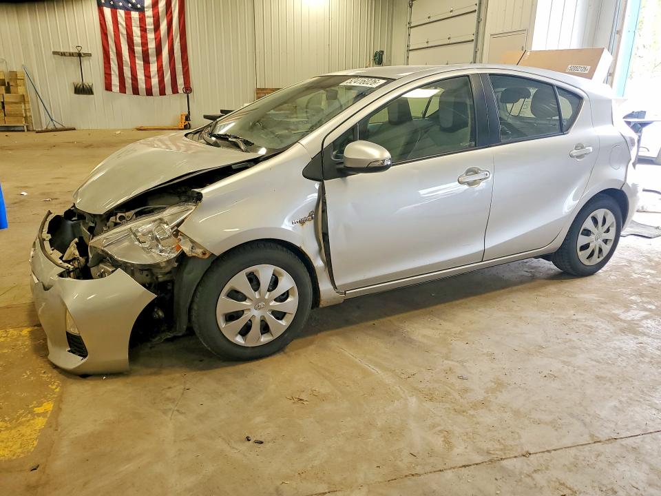 Продажа на аукционе авто 2012 Toyota Prius C, vin: JTDKDTB37C1001098, номер лота: 52416026