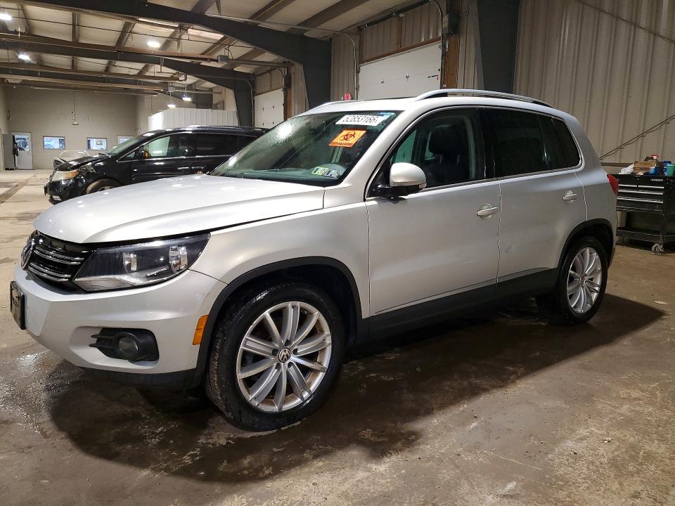 52853166 :رقم المزاد ، WVGBV3AX3EW588192 vin ، 2014 Volkswagen Tiguan مزاد بيع