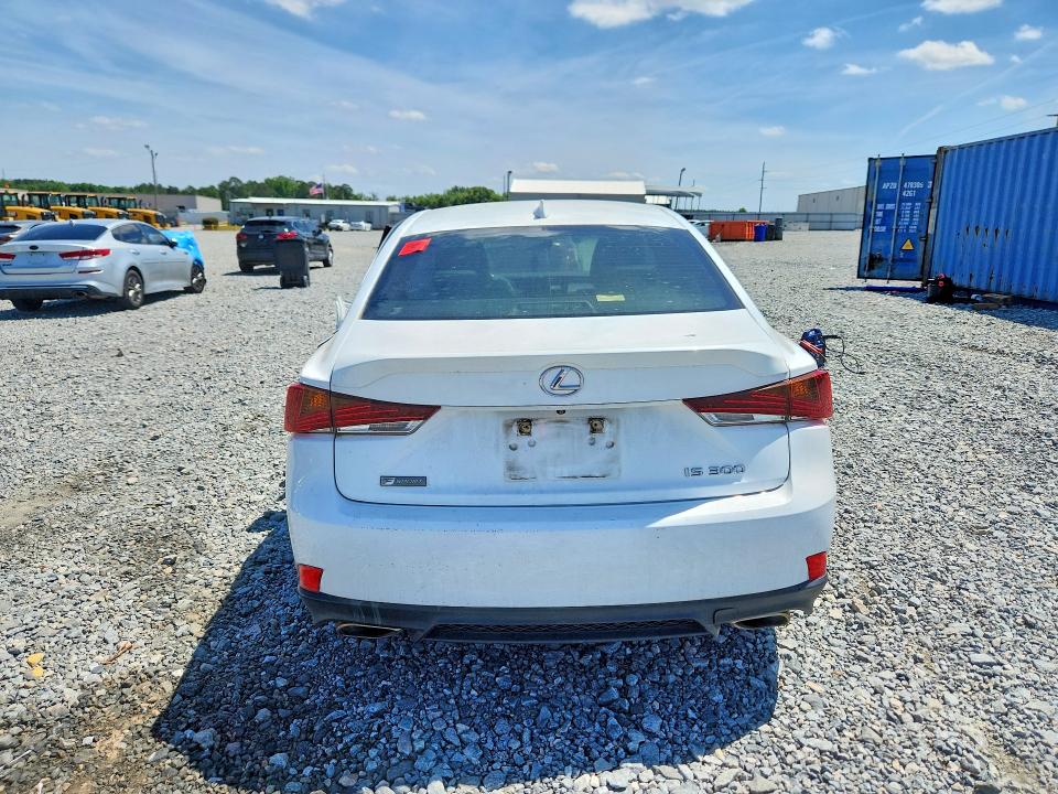 51640536 :رقم المزاد ، JTHBA1D25J5062455 vin ، 2018 Lexus Is مزاد بيع