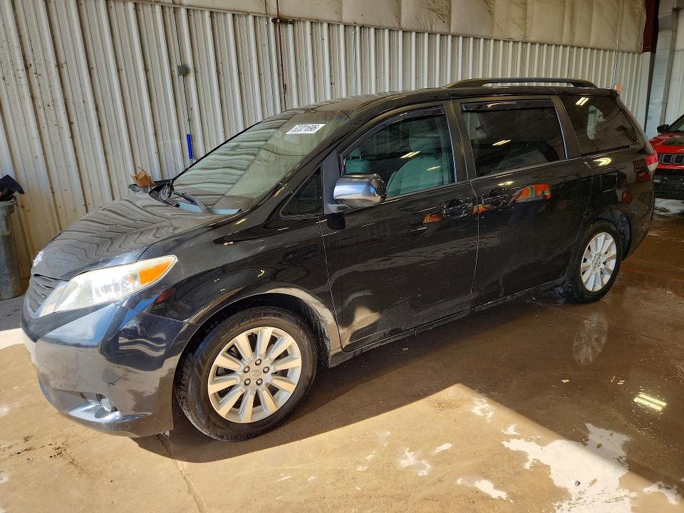 Продаж на аукціоні авто 2013 Toyota Sienna, vin: 5TDJK3DC4DS070222, номер лоту: 52321696