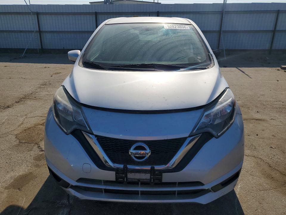 52823806 :رقم المزاد ، 3N1CE2CP3JL352189 vin ، 2018 Nissan Versa Note مزاد بيع