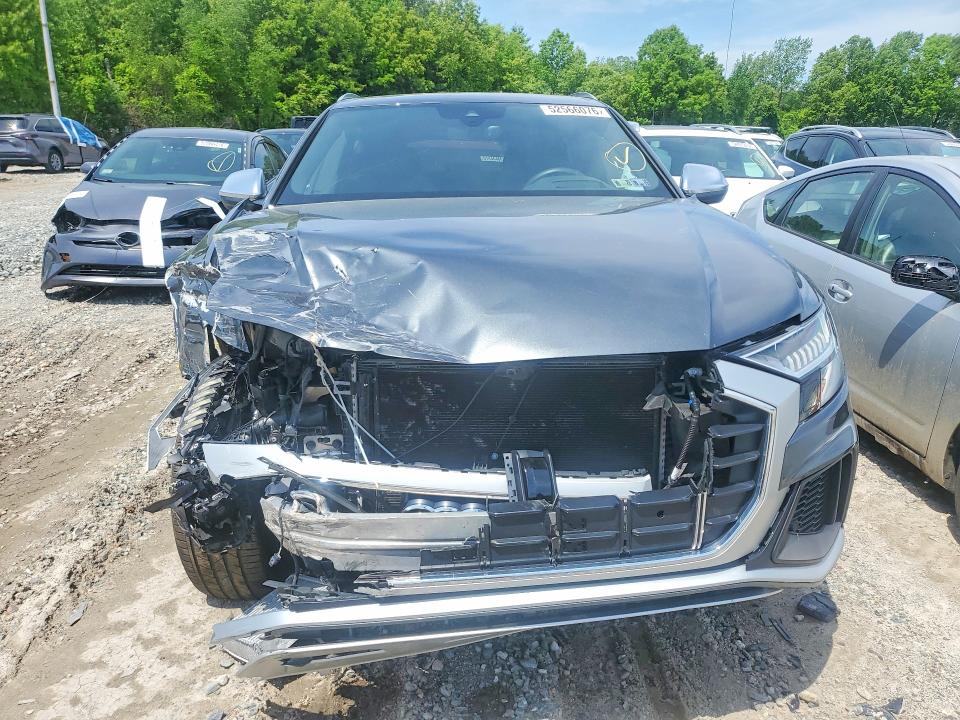 52566076 :رقم المزاد ، WA1CWBF10ND004924 vin ، 2022 Audi Sq8 مزاد بيع
