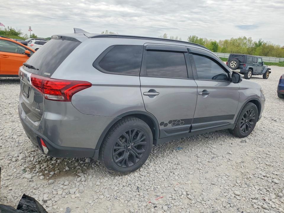 2018 Mitsubishi Outlander მანქანა იყიდება აუქციონზე, vin: JA4AZ3A3XJZ031218, აუქციონის ნომერი: 53924266