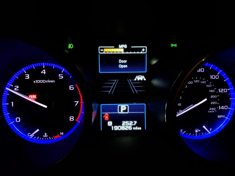 54723726 :رقم المزاد ، 4S4BSAFC7J3384543 vin ، 2018 Subaru Outback مزاد بيع