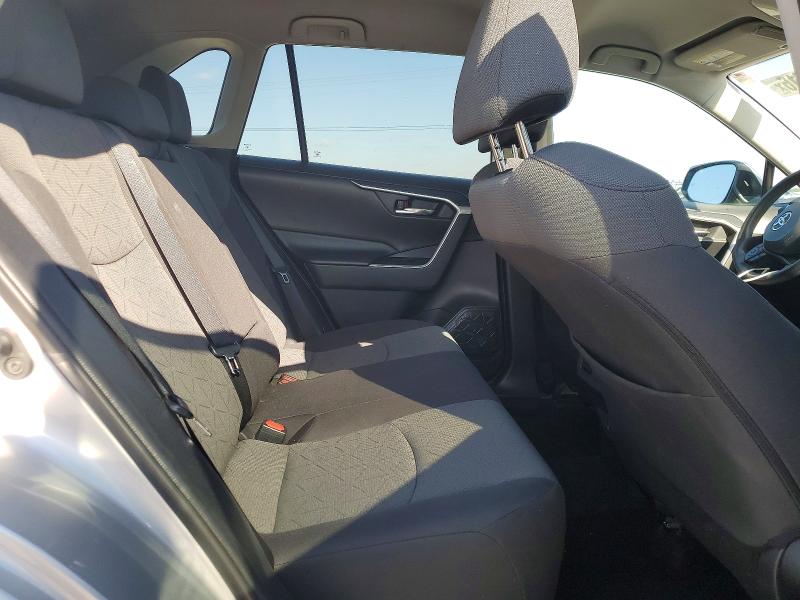 54243516 :رقم المزاد ، 2T3W1RFV2MW118647 vin ، 2021 Toyota Rav4 مزاد بيع