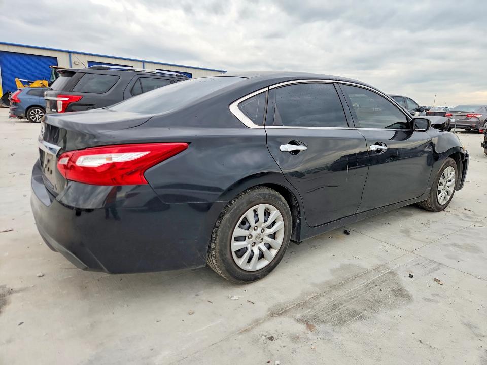 Продажа на аукционе авто 2016 Nissan Altima, vin: 1N4AL3AP3GC141300, номер лота: 51880236