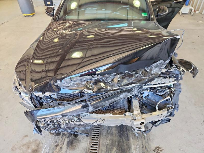 54988346 :رقم المزاد ، 55SWF4KB1JU259368 vin ، 2018 Mercedes-benz C مزاد بيع