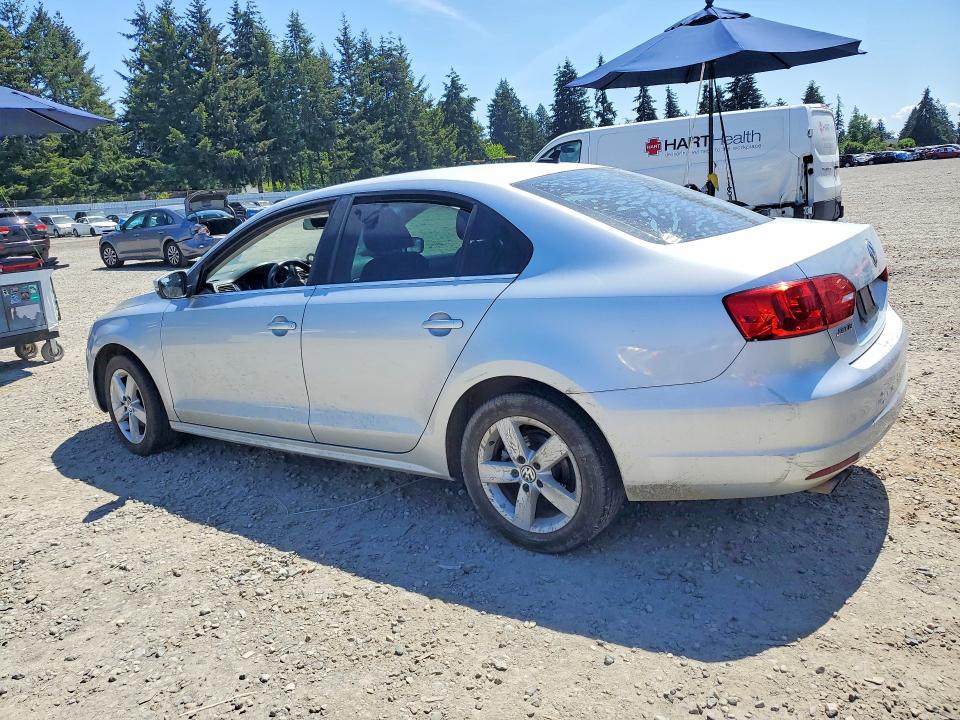 2013 Volkswagen Jetta მანქანა იყიდება აუქციონზე, vin: 3VWLL7AJ8DM376692, აუქციონის ნომერი: 54699496