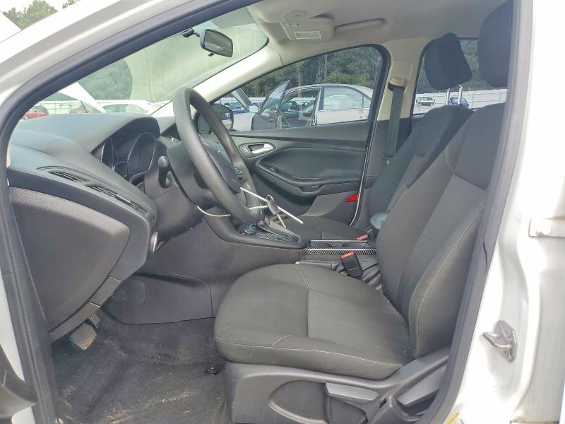 55228376 :رقم المزاد ، 1FADP3F28HL256247 vin ، 2017 Ford Focus مزاد بيع