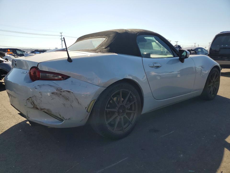 52751866 :رقم المزاد ، JM1NDAD75J0202261 vin ، 2018 Mazda Mx-5 Miata مزاد بيع
