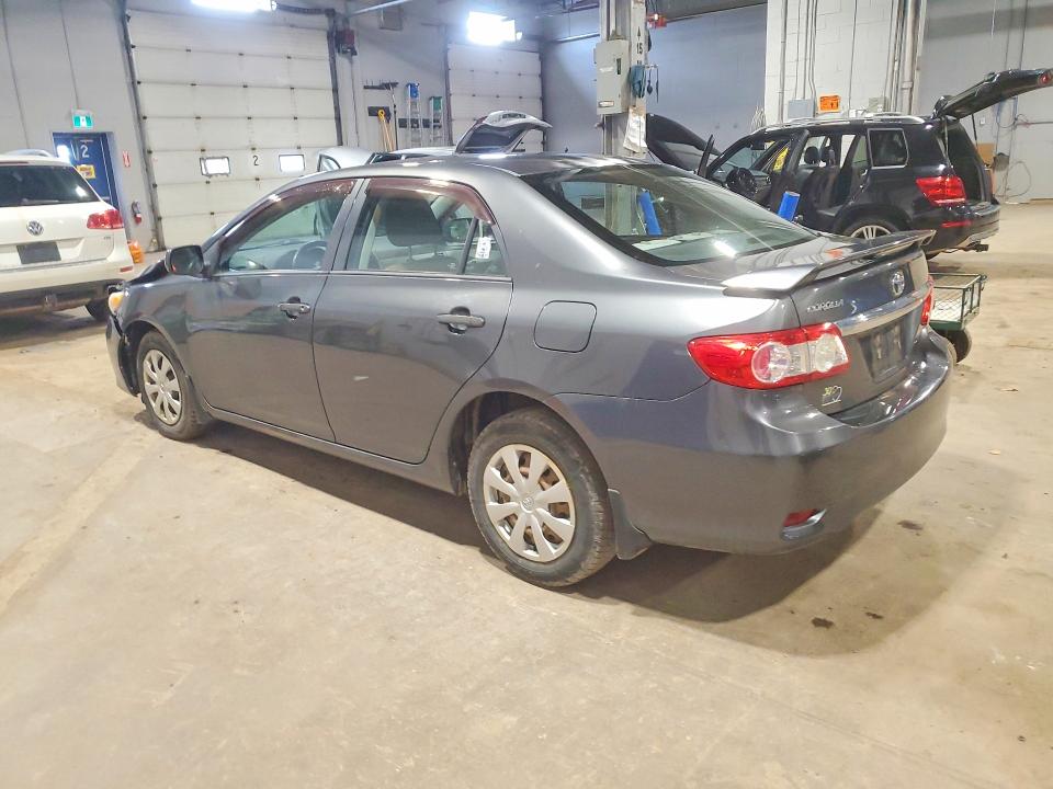 52523116 :رقم المزاد ، 2T1BU4EEXCC822176 vin ، 2012 Toyota Corolla مزاد بيع
