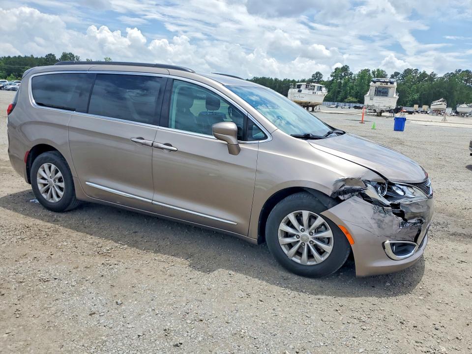 54715526 :رقم المزاد ، 2C4RC1BG3HR535453 vin ، 2017 Chrysler Pacifica مزاد بيع
