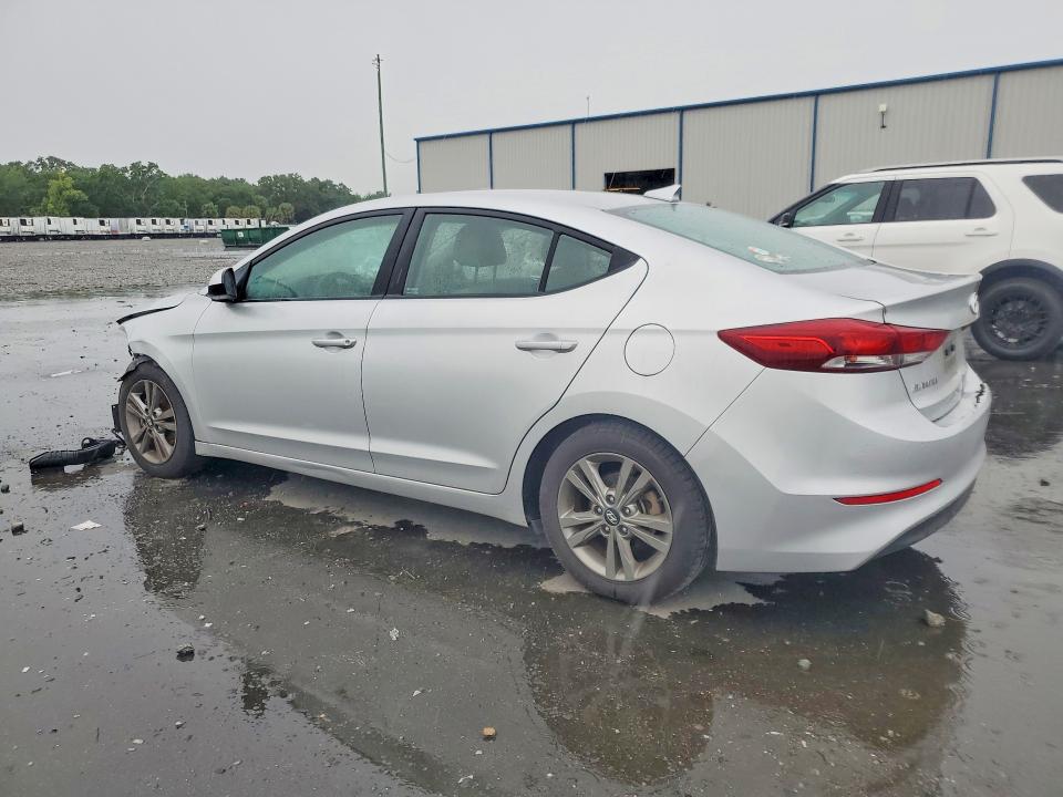 53522076 :رقم المزاد ، 5NPD84LF0JH366305 vin ، 2018 Hyundai Elantra مزاد بيع
