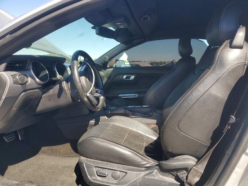 53693896 :رقم المزاد ، 1FATP8UH4J5155541 vin ، 2018 Ford Mustang مزاد بيع