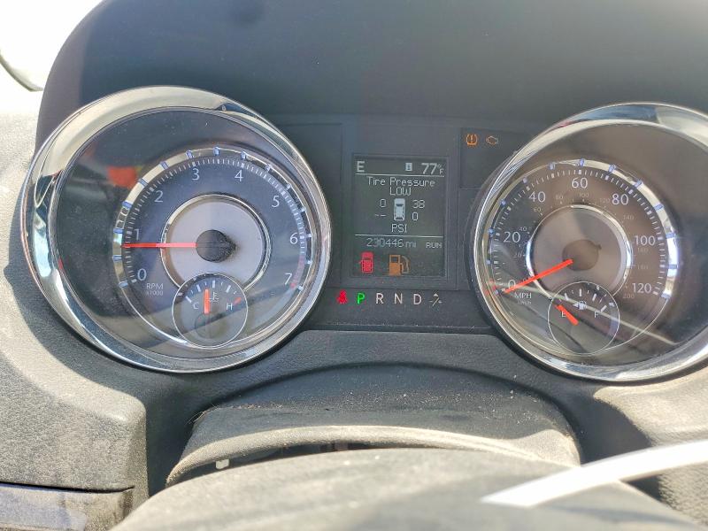 53932036 :رقم المزاد ، 2A4RR5DG3BR702981 vin ، 2011 Chrysler Town & Country Limit مزاد بيع