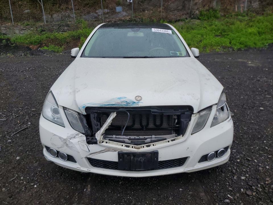 53643386 :رقم المزاد ، WDDHF8HB1BA425431 vin ، 2011 Mercedes-benz E مزاد بيع