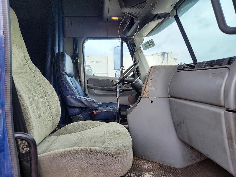 2005 Freightliner Conventional მანქანა იყიდება აუქციონზე, vin: 1FUJA6CK35LN87097, აუქციონის ნომერი: 50221886