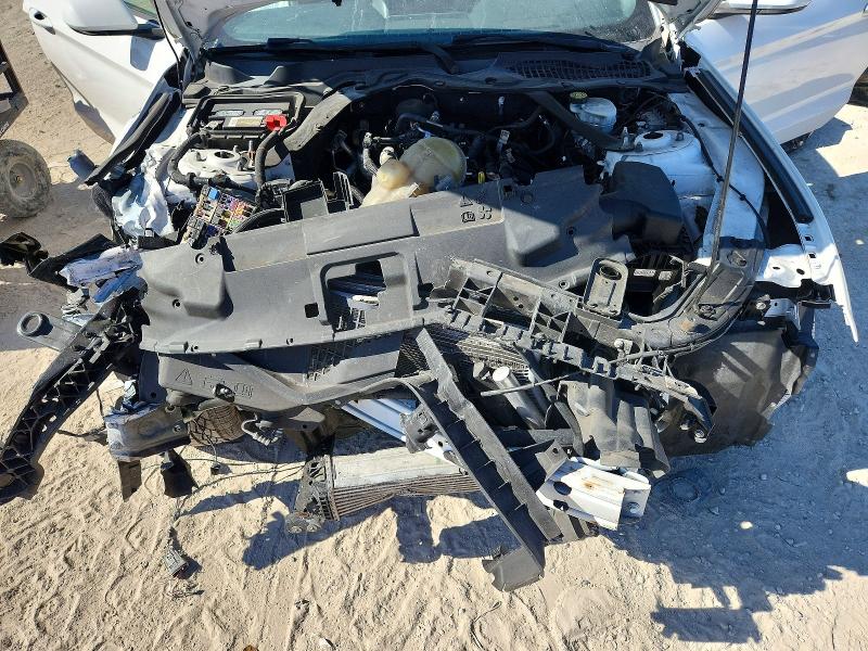 52567776 :رقم المزاد ، 1FATP8UH8M5111773 vin ، 2021 Ford Mustang مزاد بيع