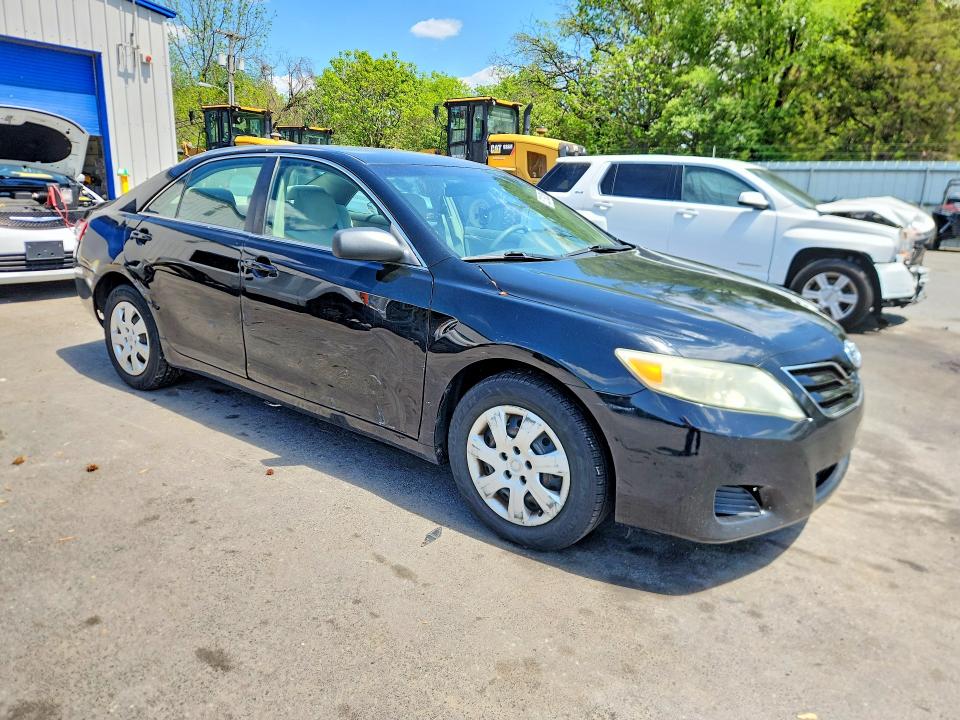 52392206 :رقم المزاد ، 4T1BF3EK4BU202379 vin ، 2011 Toyota Camry مزاد بيع