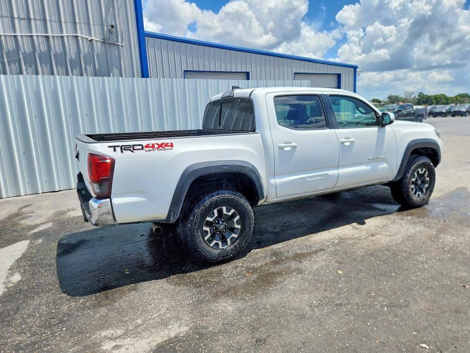 Продаж на аукціоні авто 2018 Toyota Tacoma, vin: 3TMCZ5AN5JM142272, номер лоту: 53662896