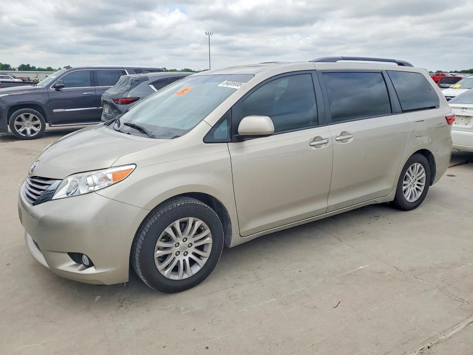 Продажа на аукционе авто 2017 Toyota Sienna, vin: 5TDYZ3DC4HS823487, номер лота: 54089006