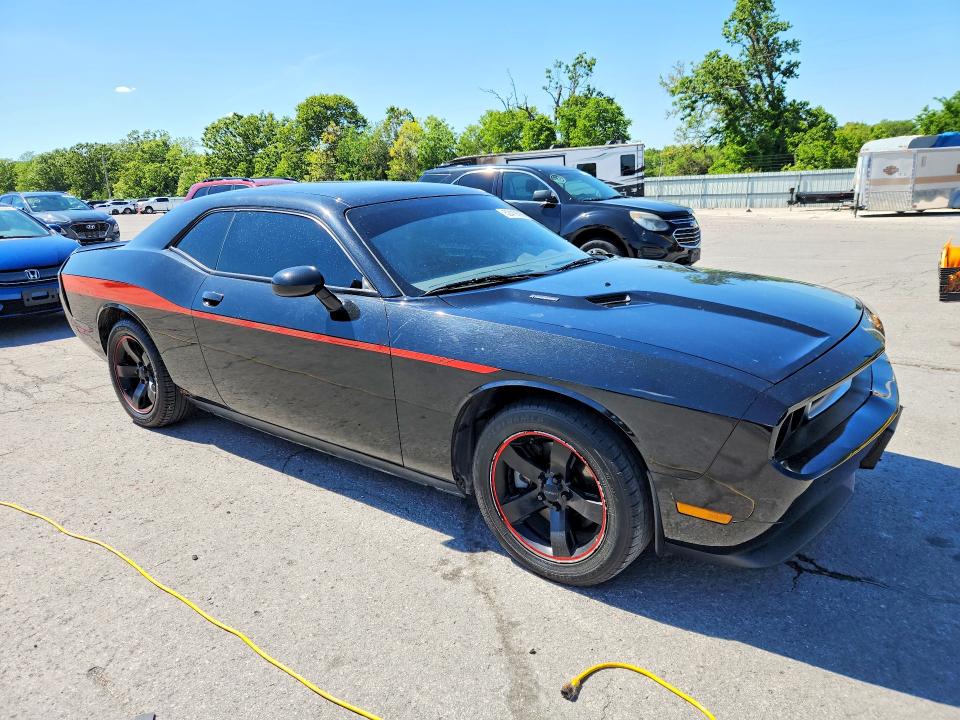 52418596 :رقم المزاد ، 2C3CDYBT1DH602984 vin ، 2013 Dodge Challenger مزاد بيع