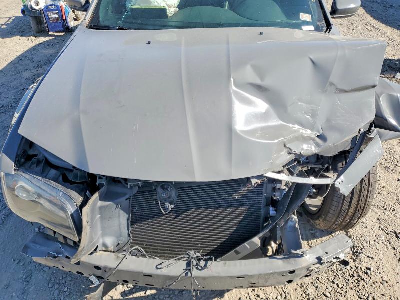 2019 Chrysler 300 მანქანა იყიდება აუქციონზე, vin: 2C3CCABG9KH686062, აუქციონის ნომერი: 54443796