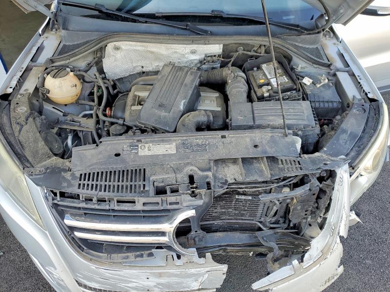 Auction sale of the 2010 Volkswagen Tiguan, vin: WVGBV7AXXAW529884, lot number: 54269956