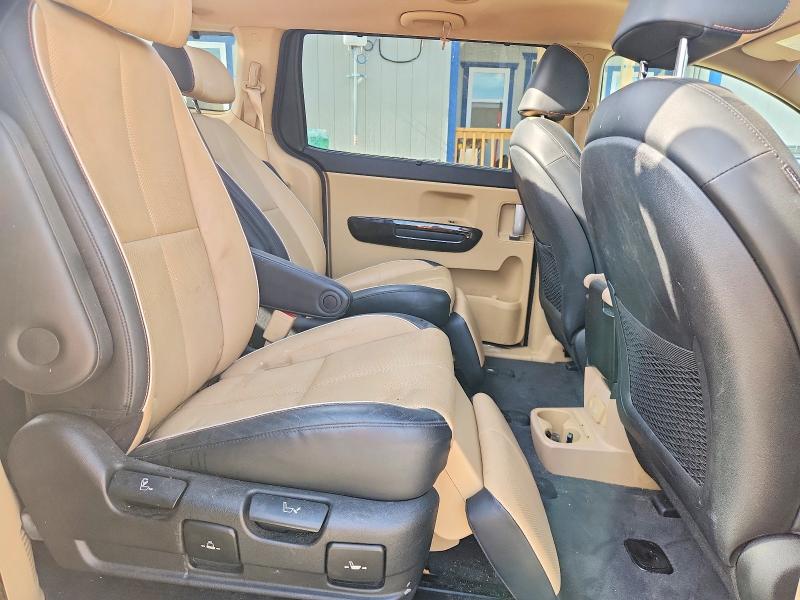 2018 Kia Sedona მანქანა იყიდება აუქციონზე, vin: KNDME5C11J6397690, აუქციონის ნომერი: 53837236
