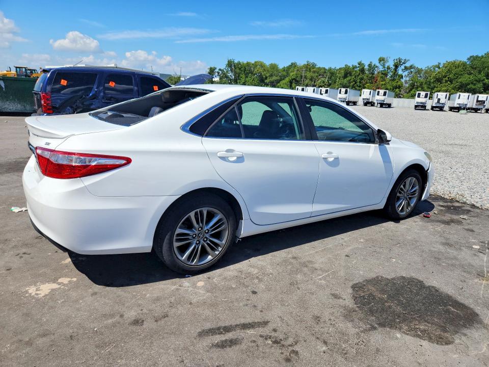 54081996 :رقم المزاد ، 4T1BF1FK8GU587391 vin ، 2016 Toyota Camry مزاد بيع
