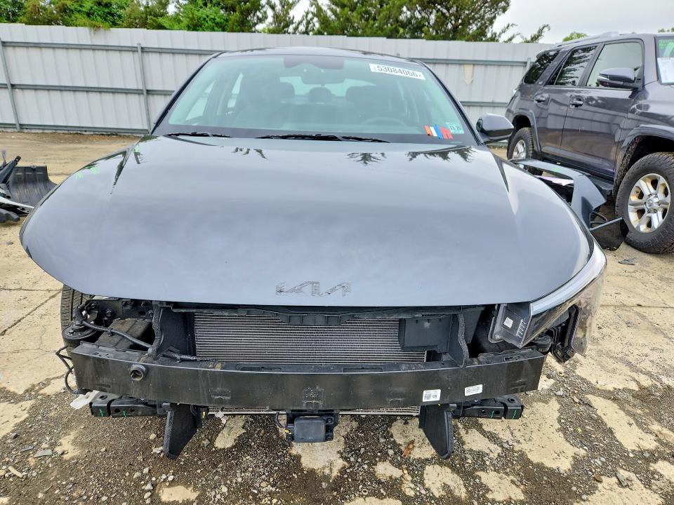 2025 Kia K4 მანქანა იყიდება აუქციონზე, vin: 3KPFT4DE6SE024750, აუქციონის ნომერი: 53084066