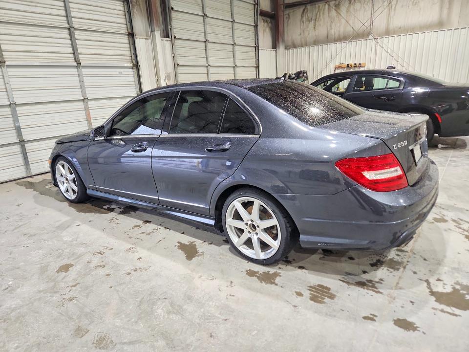 53167586 :رقم المزاد ، WDDGF4HB9DR249253 vin ، 2013 Mercedes-benz C مزاد بيع