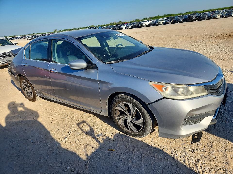 53403386 :رقم المزاد ، 1HGCR2F4XHA143912 vin ، 2017 Honda Accord مزاد بيع