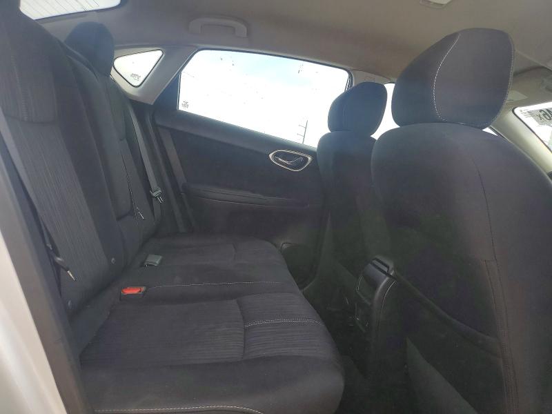 Продажа на аукционе авто 2016 Nissan Sentra, vin: 3N1AB7AP7GY210200, номер лота: 52433746