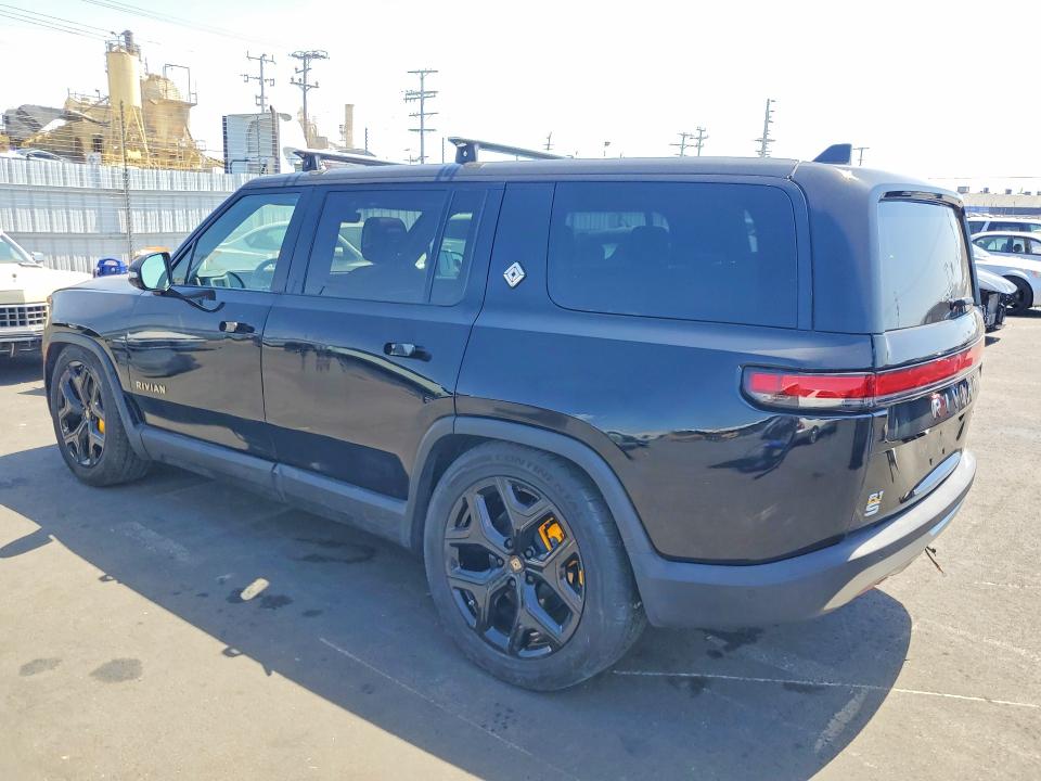 55606546 :رقم المزاد ، 7PDSGABL1NN001954 vin ، 2022 Rivian R1s مزاد بيع