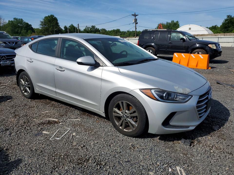 2017 Hyundai Elantra მანქანა იყიდება აუქციონზე, vin: 5NPD84LF2HH107650, აუქციონის ნომერი: 54835436