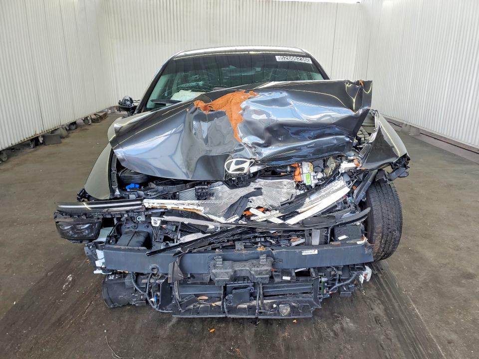 2025 Hyundai Sonata Hybrid მანქანა იყიდება აუქციონზე, vin: KMHL34JJ9SA103090, აუქციონის ნომერი: 52606236