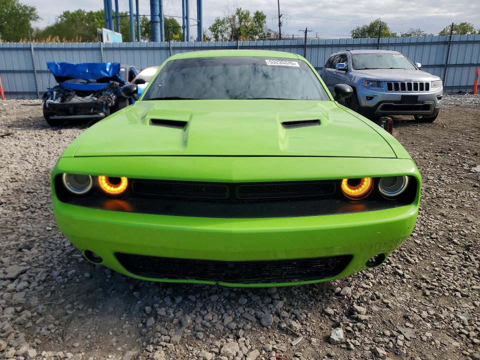 53235376 :رقم المزاد ، 2C3CDZFJ9FH744047 vin ، 2015 Dodge Challenger مزاد بيع