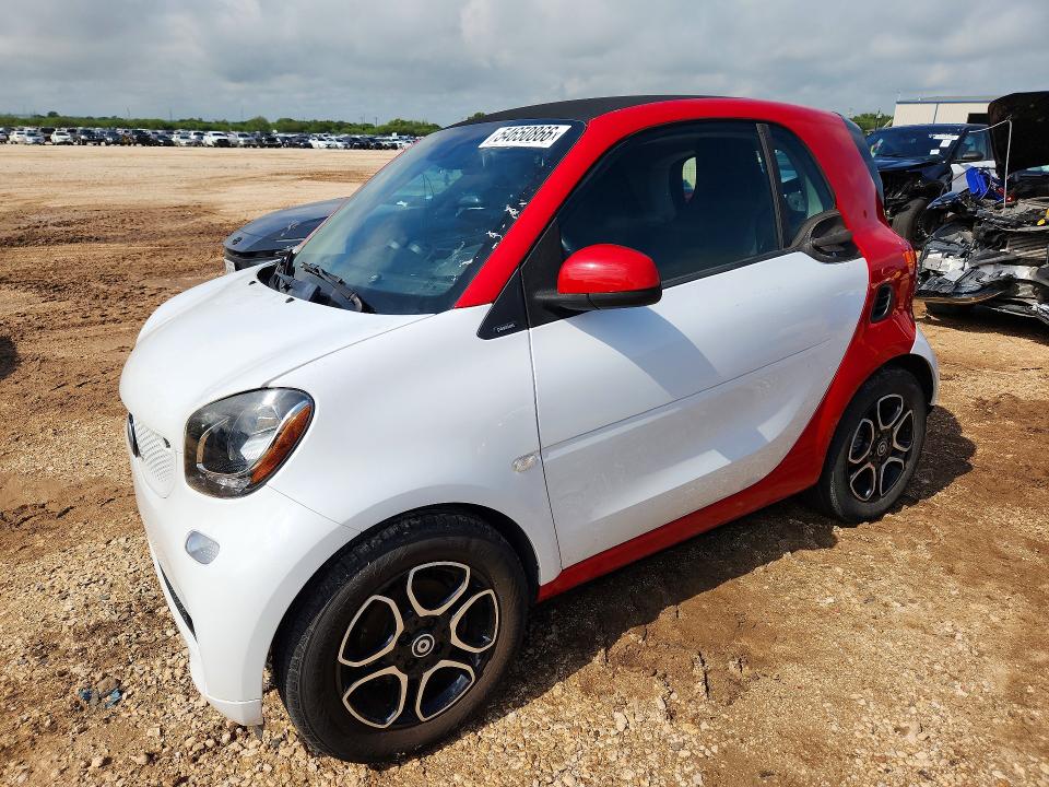 54650866 :رقم المزاد ، WMEFJ9BA0JK283377 vin ، 2018 Smart Fortwo مزاد بيع