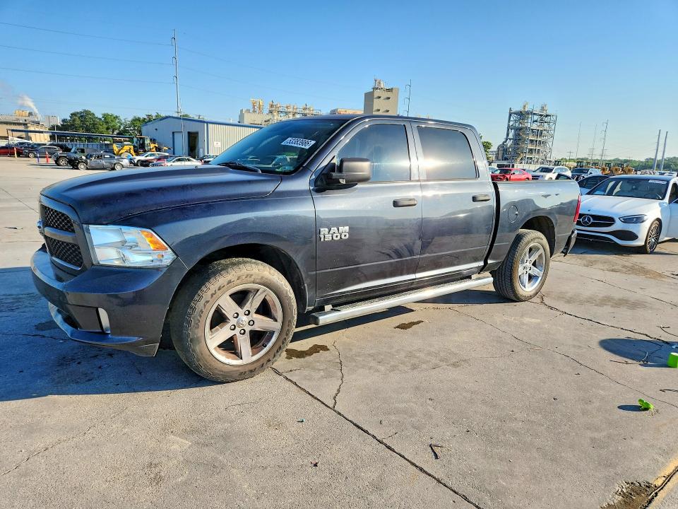 53383986 :رقم المزاد ، 1C6RR6KG1JS127573 vin ، 2018 Ram 1500 مزاد بيع