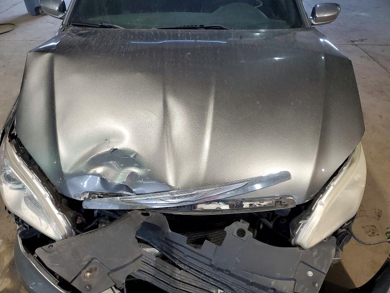 2011 Chrysler 200 მანქანა იყიდება აუქციონზე, vin: 1C3BC2FG1BN603596, აუქციონის ნომერი: 53254376