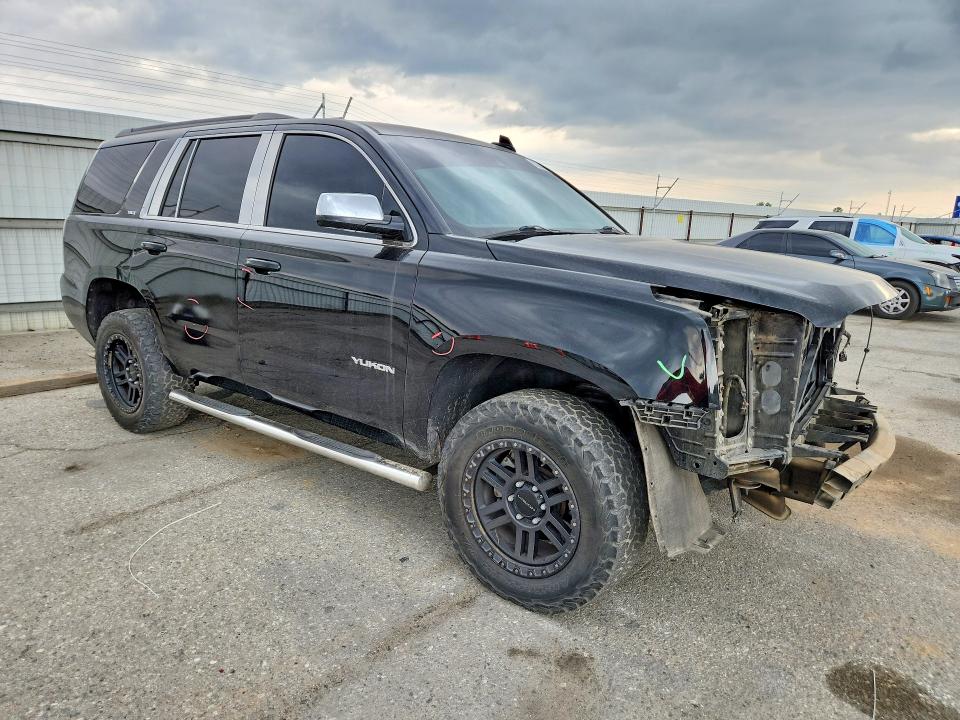 52540696 :رقم المزاد ، 1GKS2BKC7JR168144 vin ، 2018 Gmc Yukon مزاد بيع
