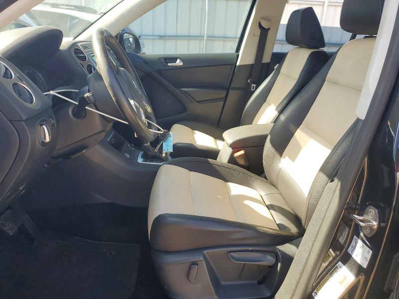 52571046 :رقم المزاد ، WVGAV7AXXHK001419 vin ، 2017 Volkswagen Tiguan مزاد بيع
