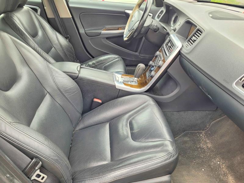 53970216 :رقم المزاد ، YV1902FH7B2003222 vin ، 2011 Volvo S60 مزاد بيع