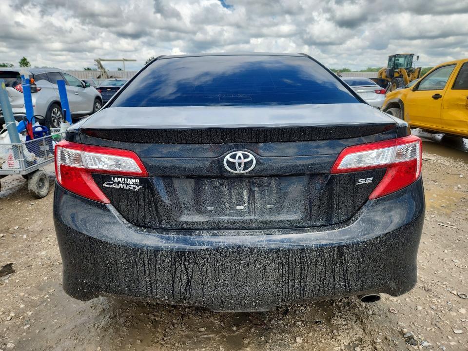 53797096 :رقم المزاد ، 4T1BF1FK1EU355096 vin ، 2014 Toyota Camry مزاد بيع