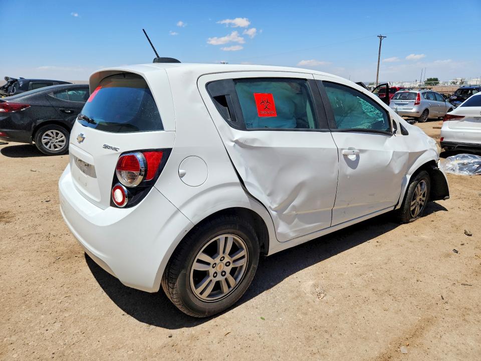 54011506 :رقم المزاد ، 1G1JA6SH1F4175715 vin ، 2015 Chevrolet Sonic مزاد بيع