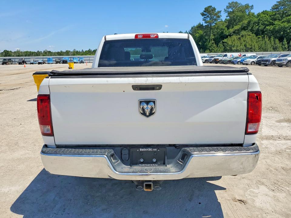 52597366 :رقم المزاد ، 1C6RR7KM9JS262571 vin ، 2018 Ram 1500 مزاد بيع