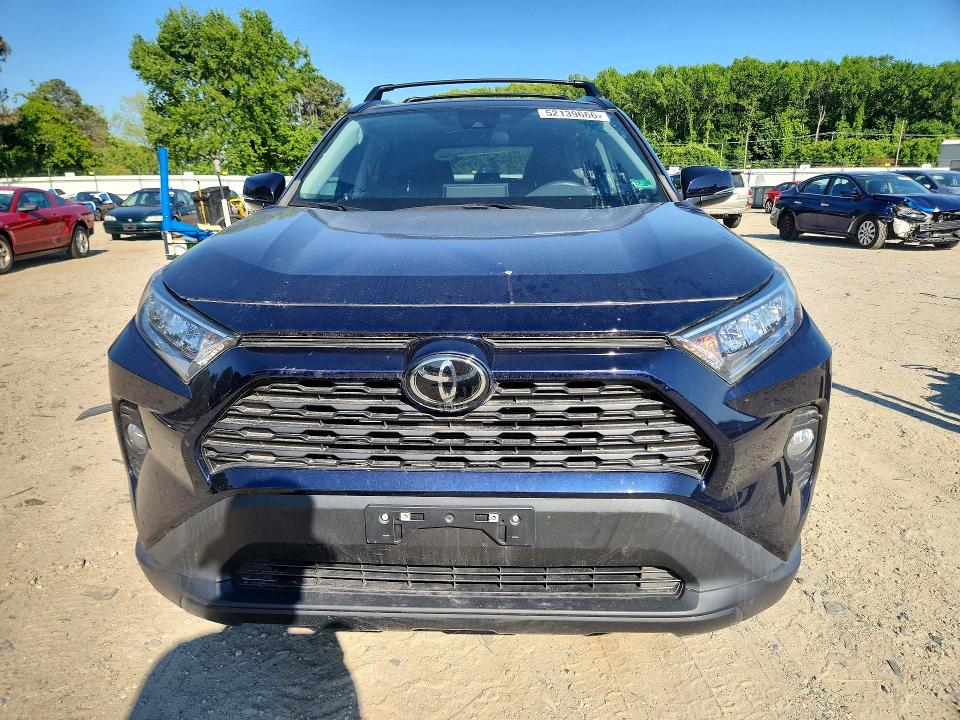 52139666 :رقم المزاد ، 2T3C1RFV7MW142087 vin ، 2021 Toyota Rav4 مزاد بيع