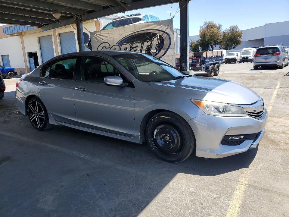 Aukcja sprzedaży 2017 Honda Accord, vin: 1HGCR2F51HA123962, numer aukcji: 54915006